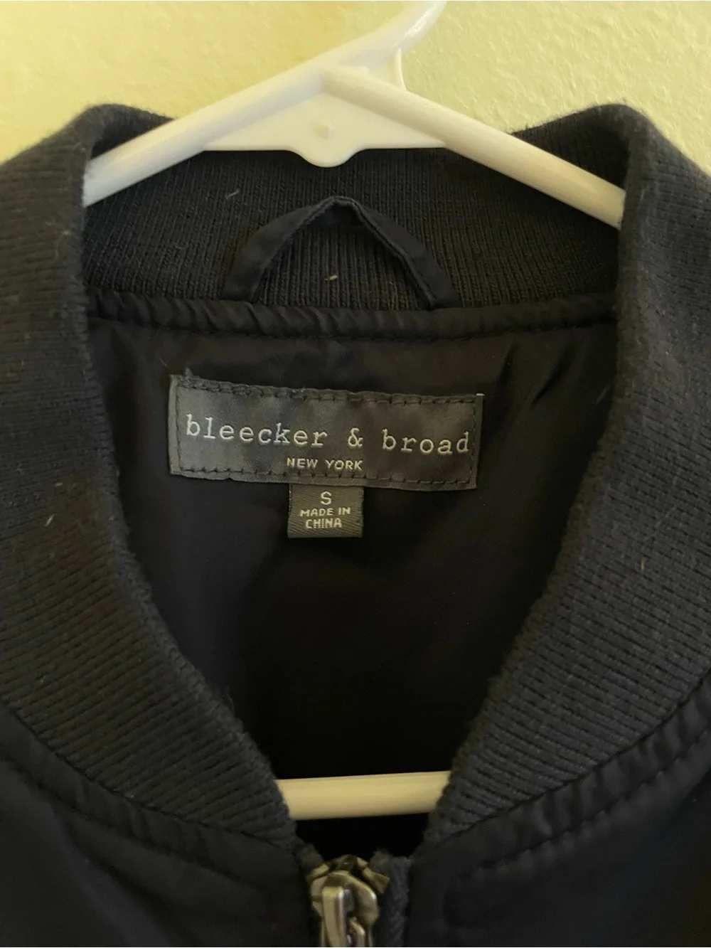 Bleecker & Broad sleek navy